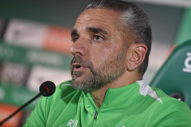 Rui Borges em confeRência de imprensa