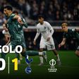 VÍDEO: Solanke engana o guarda-redes e coloca o Tottenham na frente