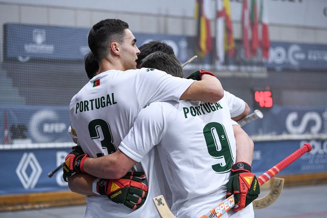 Portugal esmaga Inglaterra nos quartos do Euro sub-23