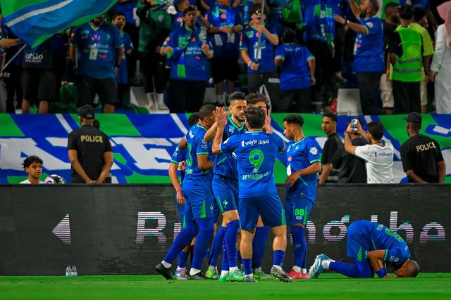 Al Fateh festeja vitória épica (X-Al Fateh)