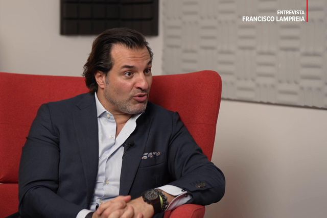 «Não será melhor vender conteúdos do que alugar o piso 2 da nova sede da Liga?»