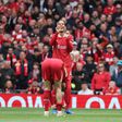Van Dijk durante o jogo com o West Ham em Anfield