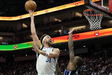 Klay Thompson diz adeus aos Mavs e olá aos Heat