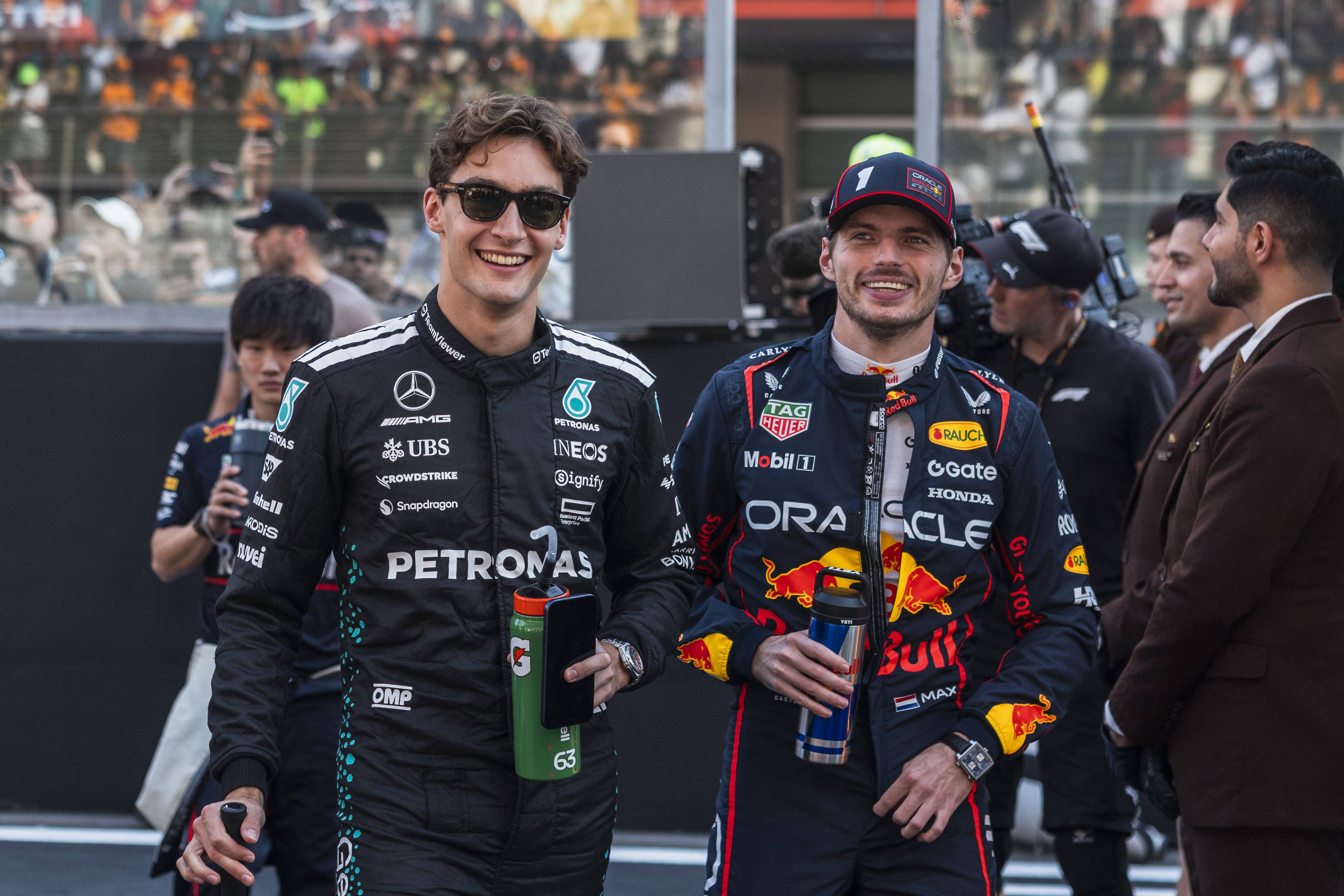George Russell e Max Verstappen no final de 2025