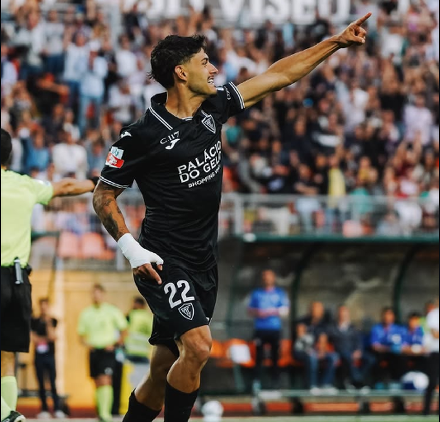 A festa do segundo golo do Académico - Foto: Académico de Viseu