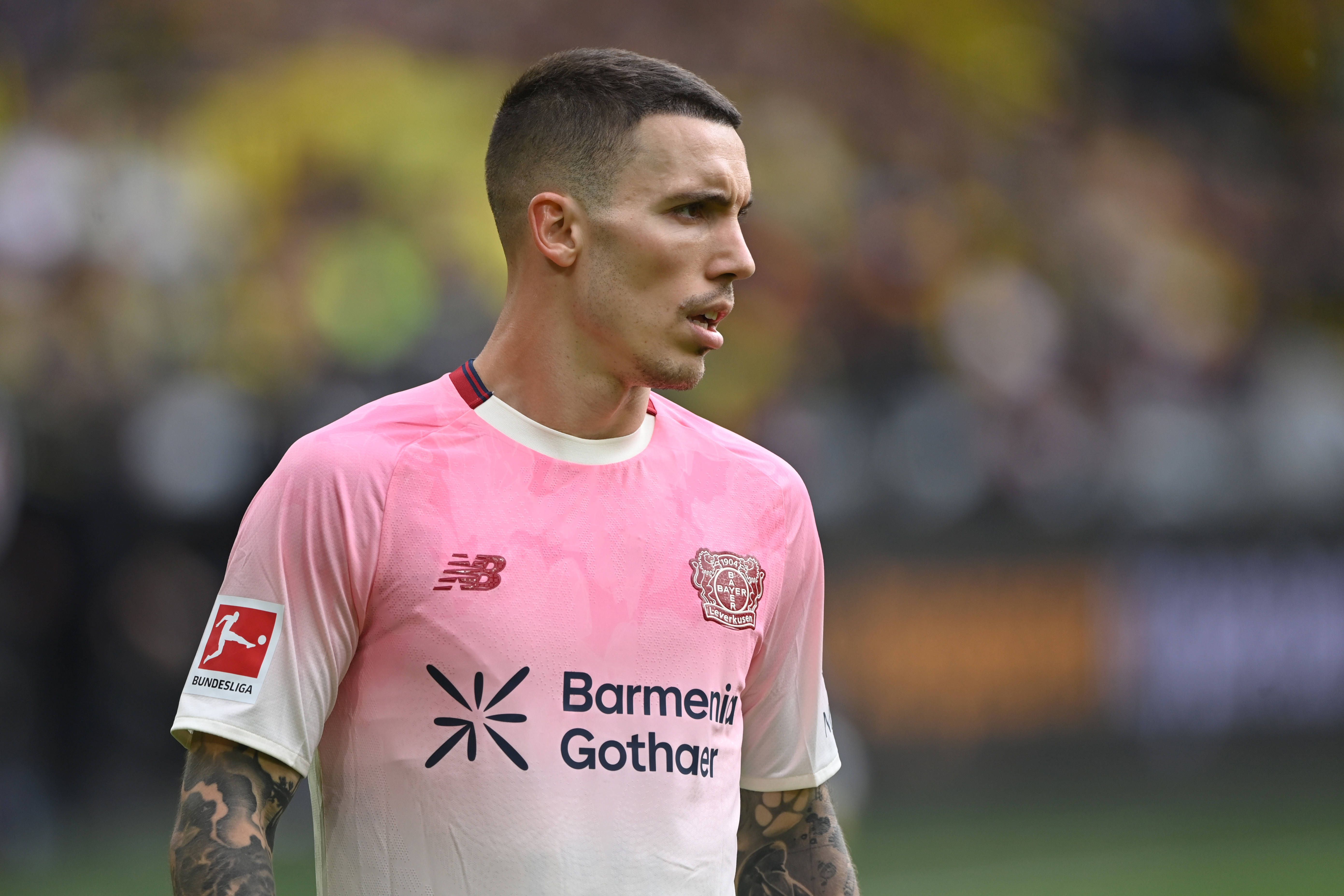 Alejandro Grimaldo, internacional espanhol do Bayer Leverkusen e ex-Benfica