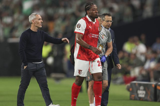 Bright Arrey-Mbi foi substituído logo aos 20 minutos do épico duelo ibérico entre o SC Braga e o Betis
