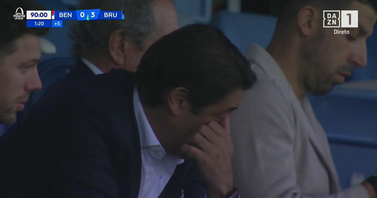 A desilusão de Rui Costa pela derrota na Youth League