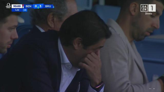 A desilusão de Rui Costa pela derrota na Youth League