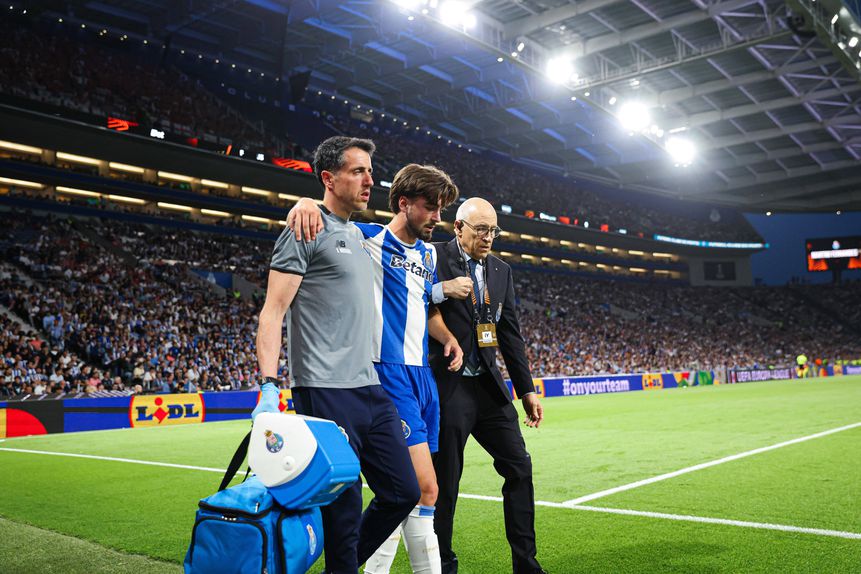 Martim Fernandes lesionou-se no jogo da 1.ª mão da Liga Europa contra o Nottingham Forest - Foto: Imago