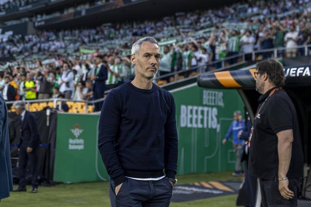 «Foi o desempenho europeu que aguentou Vicens»