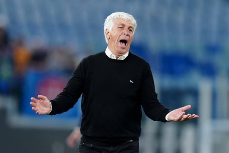 Gasperini abandona conferência a chorar (vídeo)