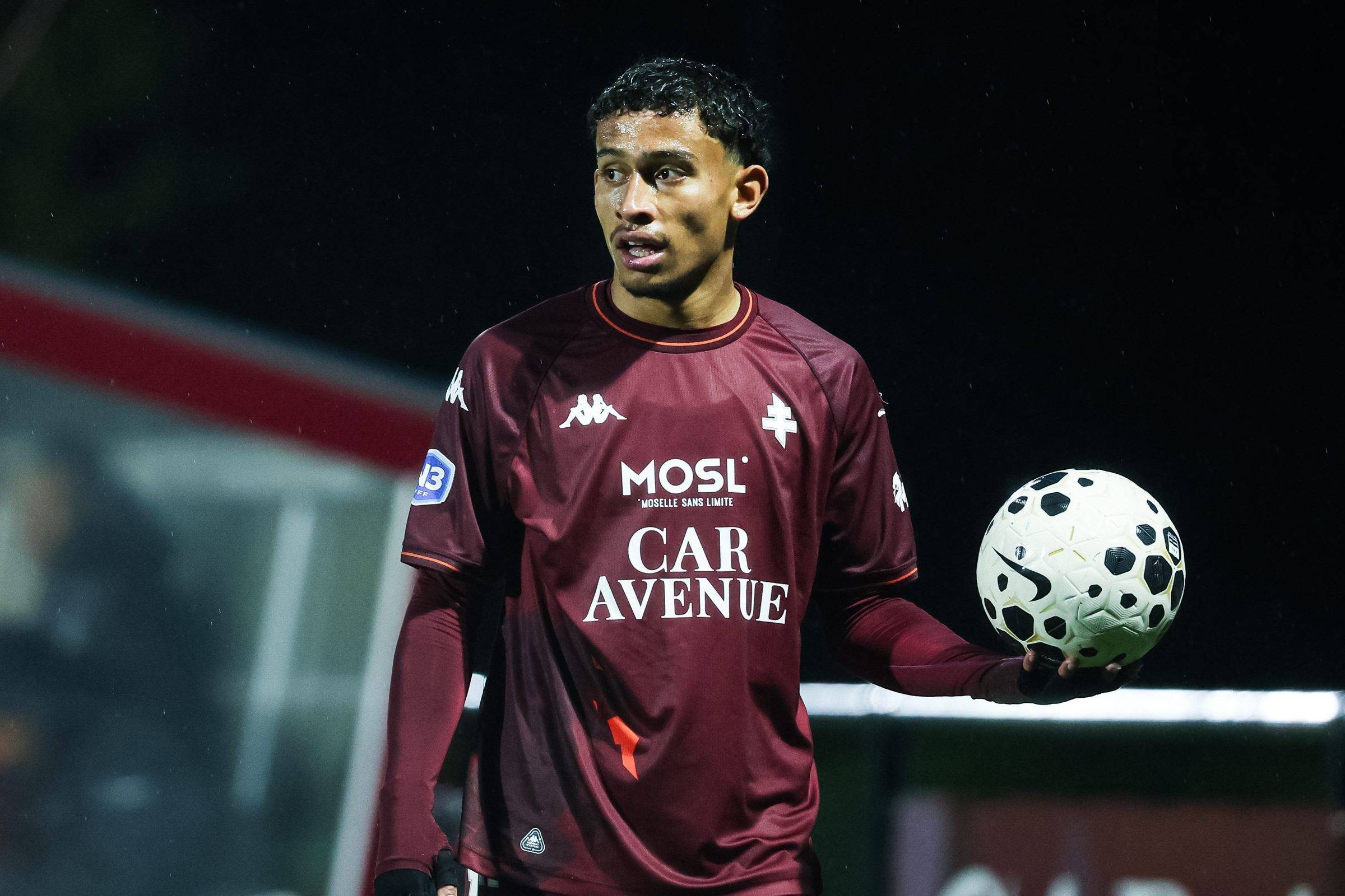 Tahirys dos Santos a jogar pela equipa de reservas do Metz