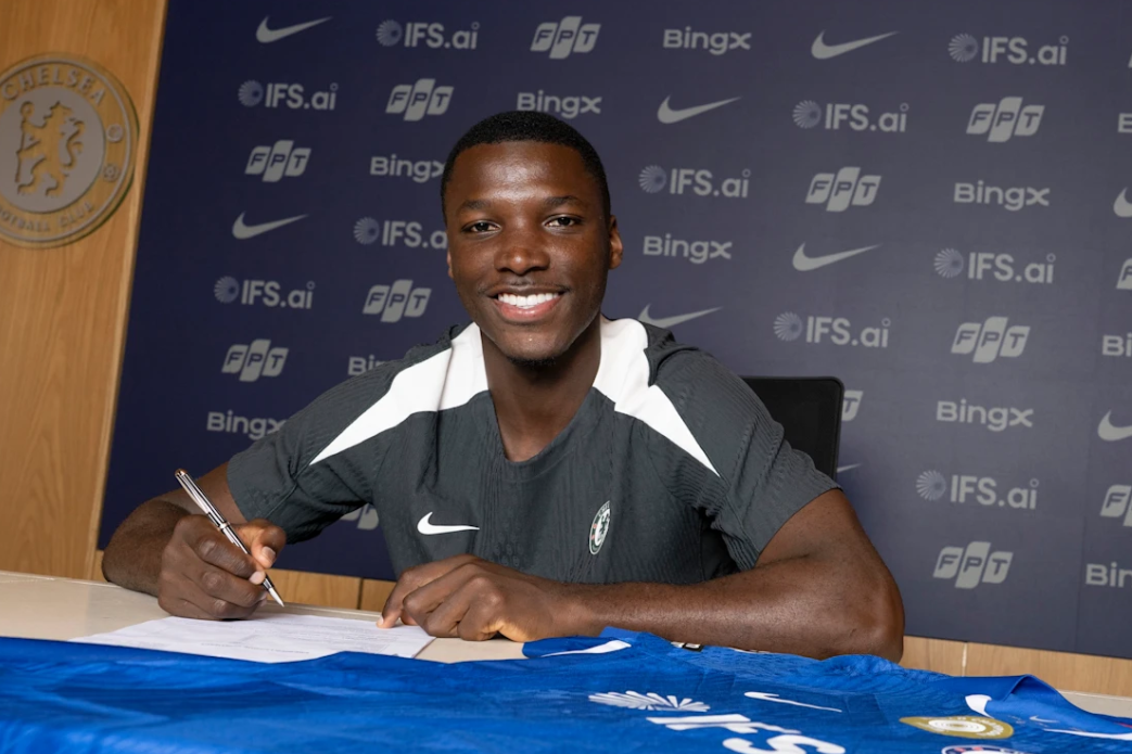 Moisés Caicedo, um dos capitães do Chelsea - Foto: Chelsea