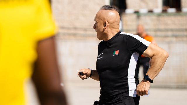 Pedro Henriques apitou jogo entre seleção da prisão da Carregueira e embaixadores da Liga