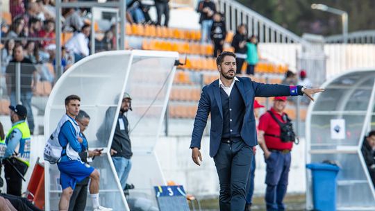 João Pereira aborda hipótese de treinar FC Porto B: «Seria um orgulho»