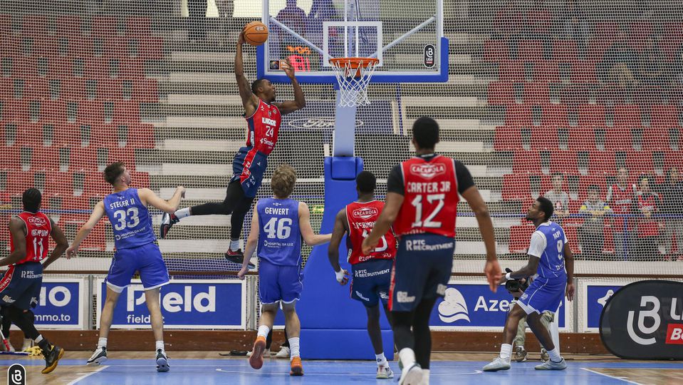 Oliveirense nas meias-finais contra o Benfica