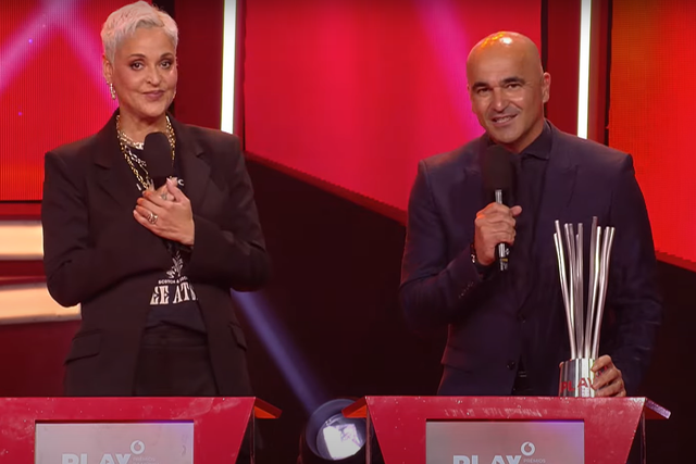 Roberto Martínez entrega prémio de música com Mariza