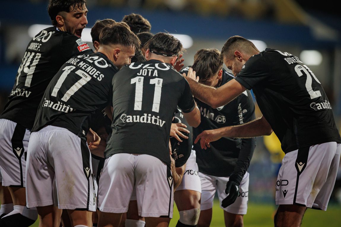 V. Guimarães e SC Braga castigados por quebra do fair-play financeiro