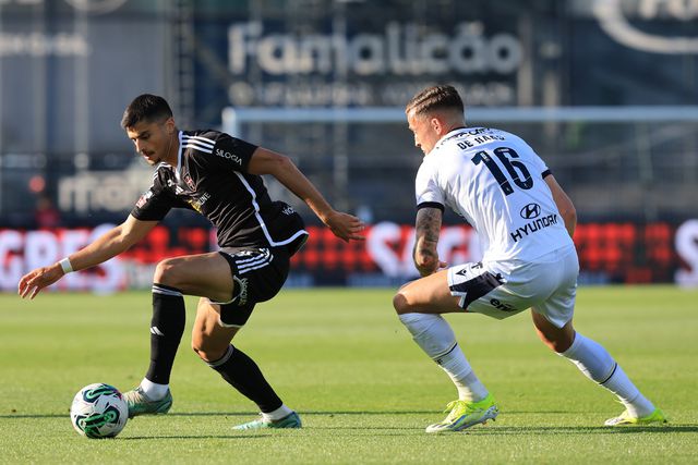 Famalicão-Casa Pia: siga aqui em direto