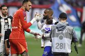 Alexandre Lacazette despediu-se do Lyon