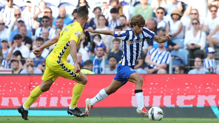 Acabar a Liga a festejar, mas sinais são preocupantes (crónica)