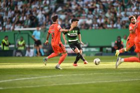 Pedro Gonçalves volta aos golos e 'cheira' a bicampeão (vídeo)