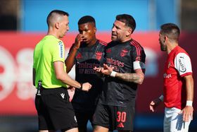 VÍDEO: o penálti de Zalazar que deixa o Benfica mais longe do título