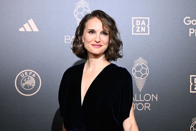 Natalie Portman na cerimónia de entrega da Bola de Ouro
