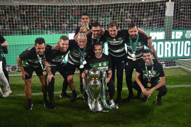 Sporting, campeão nacional 2024/25: a equipa técnica liderada por Rui Borges (foto: Miguel Nunes)