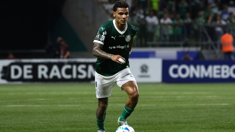 FC Porto: Richard Ríos apontado ao Dragão