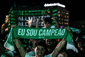 Para guardar: A BOLA tem amanhã edição especial Sporting bicampeão