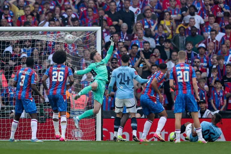 Crystal Palace-Manchester City: grande surpresa ao intervalo
