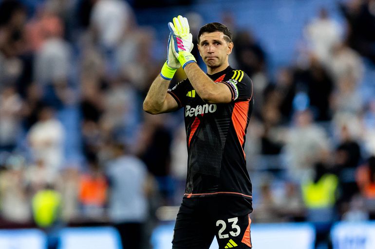 Martínez em lágrimas: despedida à vista do Aston Villa? (vídeo)