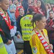 Jogadoras do Benfica fazem a festa com a Taça de Portugal