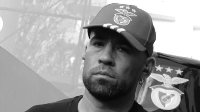 O adeus de Otamendi no balneário do Benfica