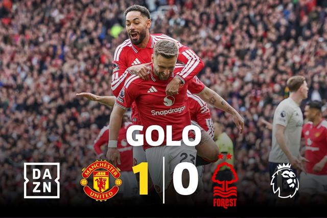 United na frente! Shaw volta a fazer o gosto ao pé... três anos depois