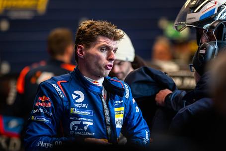 Max Verstappen, tetracampeão mundial da Fórmula 1 pela Red Bull