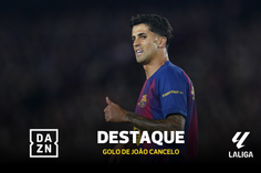 Ele bem diz que ainda quer ser número 10! Que golaço de João Cancelo