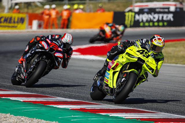 Fabio di Giannantonio quebra jejum da VR46 Ducati em corrida caótica na Catalunha