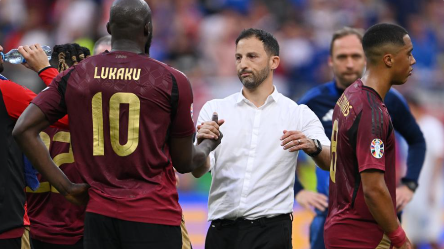 Domenico Tedesco não responsabiliza Lukaku: «Faz parte do jogo»