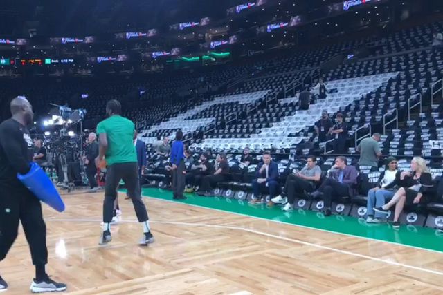 Neemias Queta prepara-se para o Jogo 5 da final da NBA