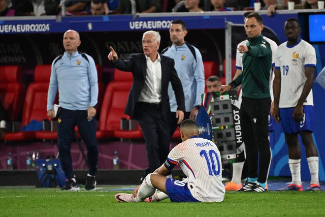 Kylian Mbappé operado após o Euro 2024