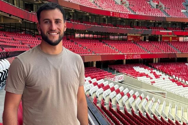 Benfica investe em treinador para o desenvolvimento individual