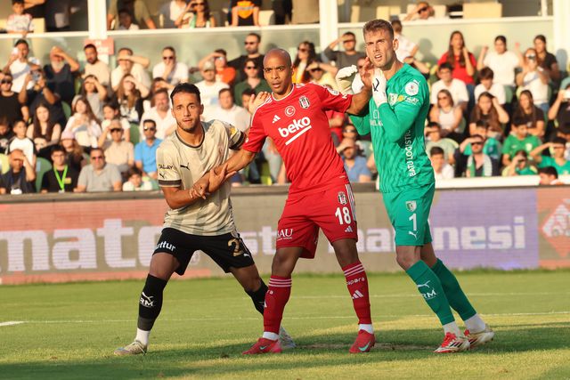 João Mário, jogador do Besiktas
