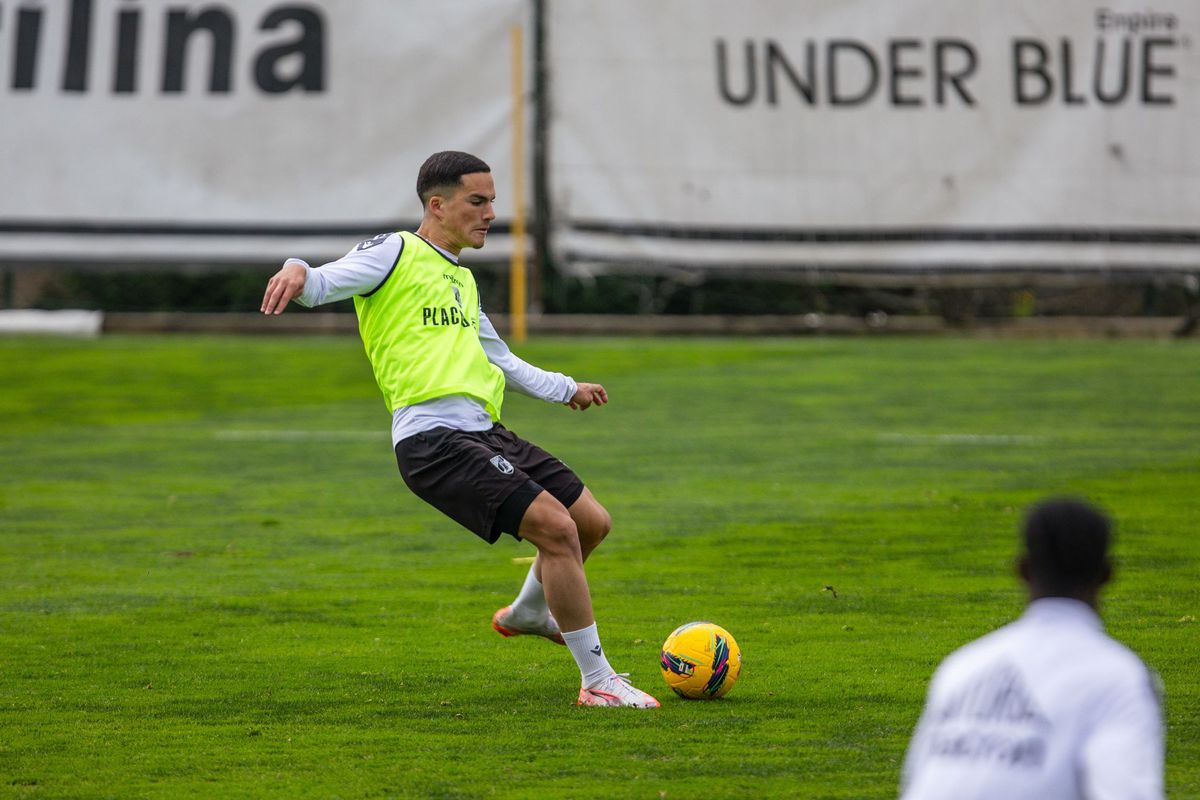 Mercado Vitória de Guimarães: jovem da formação segue para Espanha