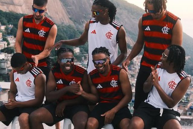 Gonçalo Inácio está no Brasil acompanhado de amigos