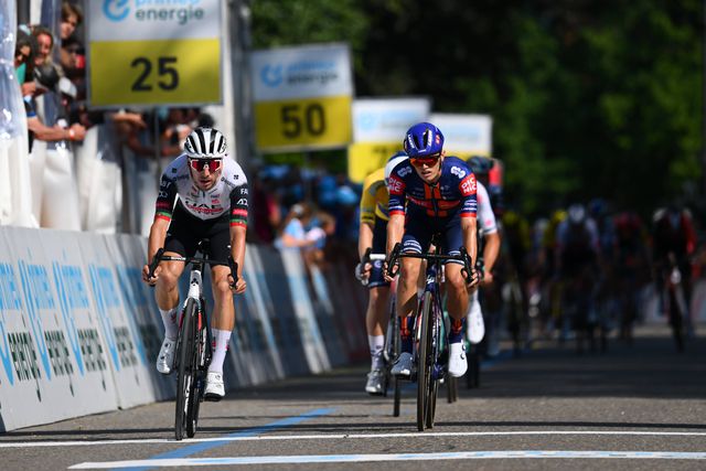 João Almeida inicia recuperação na Volta à Suíça
