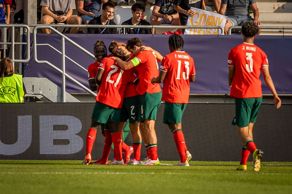 Frango como entrada, Quenda a brilhar e Gustavo Sá para fechar em beleza: notas dos jogadores de Portugal
