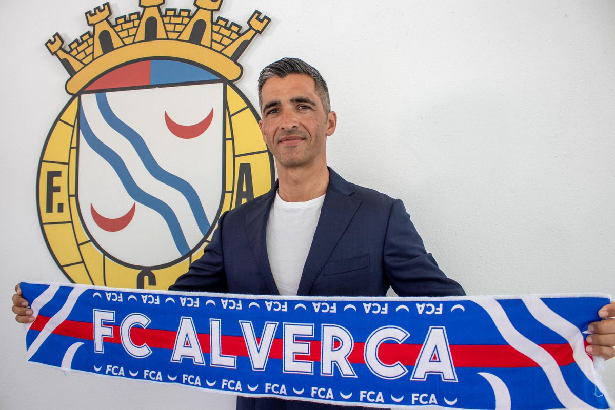 Mercado oficial: Custódio Castro é o novo treinador do Alverca